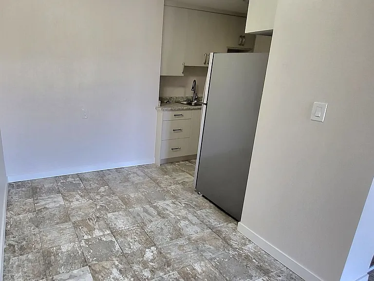 1180 Esquimalt Rd #308 — Photo 7