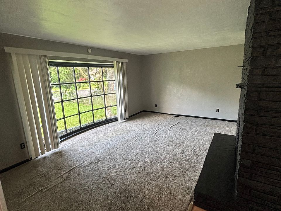 1st image of 2155 Kipling Dr