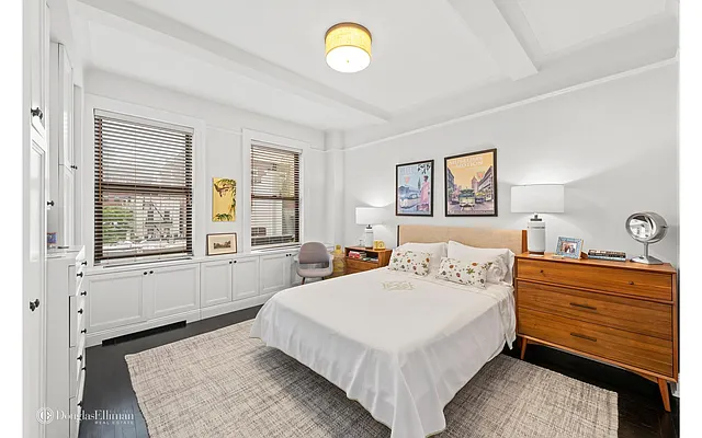 Rented by Douglas Elliman | media 39