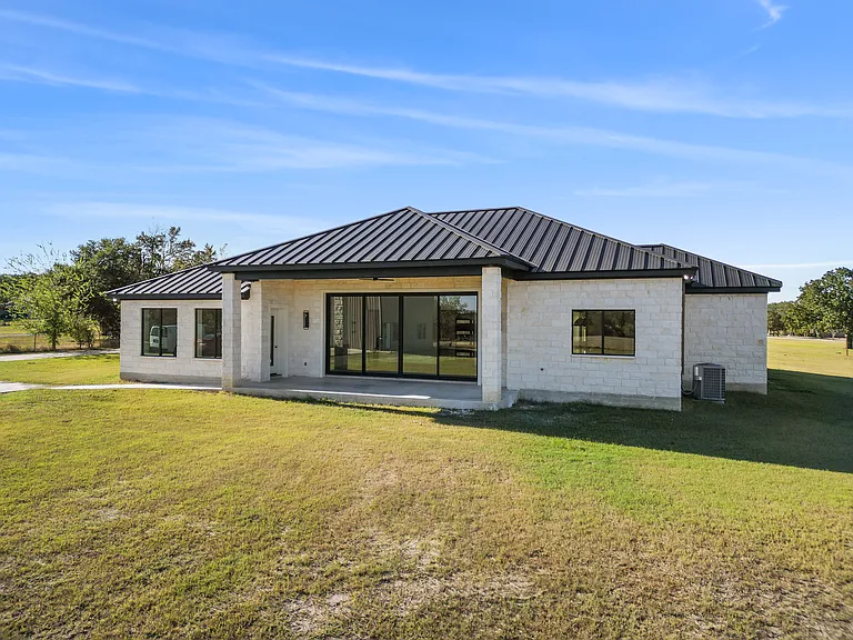 4558 Hicks Ln — Photo 36
