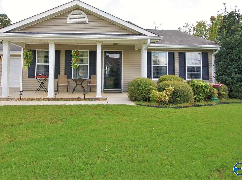 1st image of 109 Sandy Hollow Dr NW