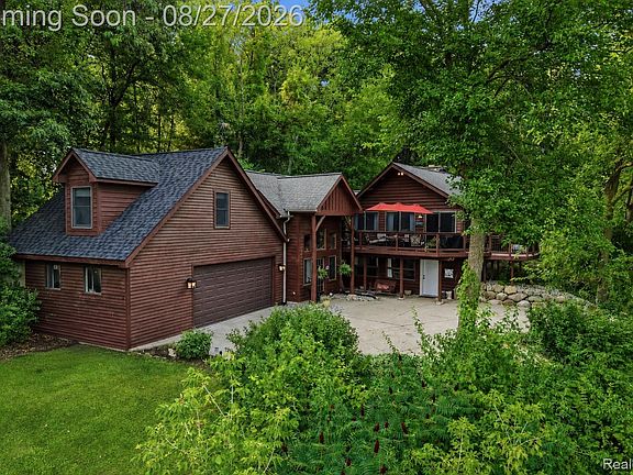 2nd image of 9317 Lovejoy Rd