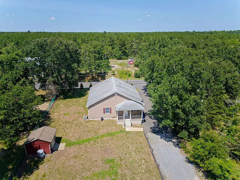 756 Lakehurst Rd — Photo 28