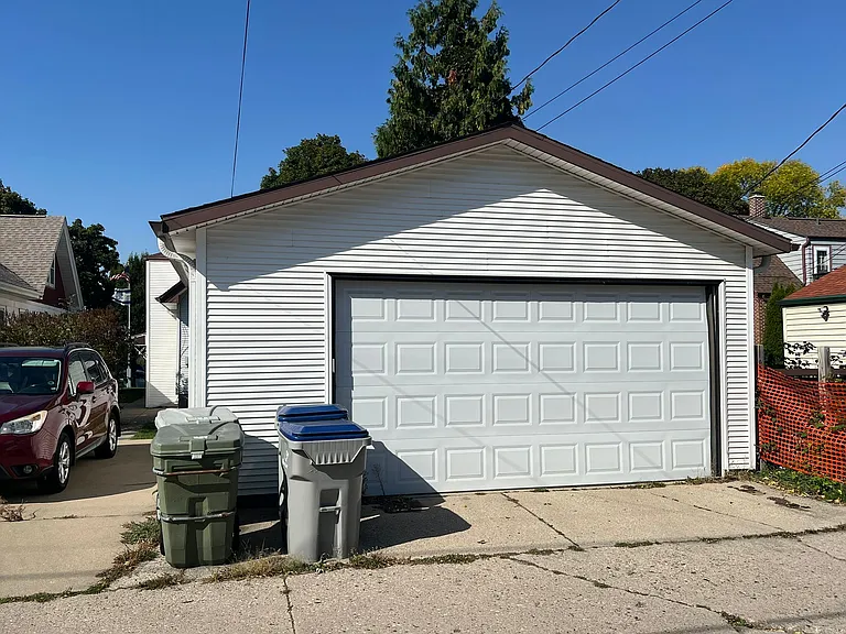 4252 S 1st St — Photo 17