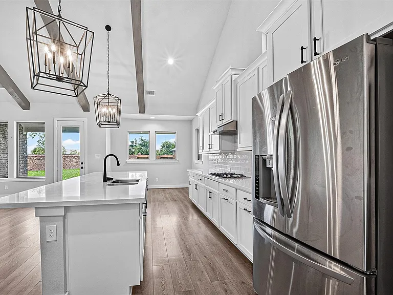 2600 Golden Palms Ln — Photo 13