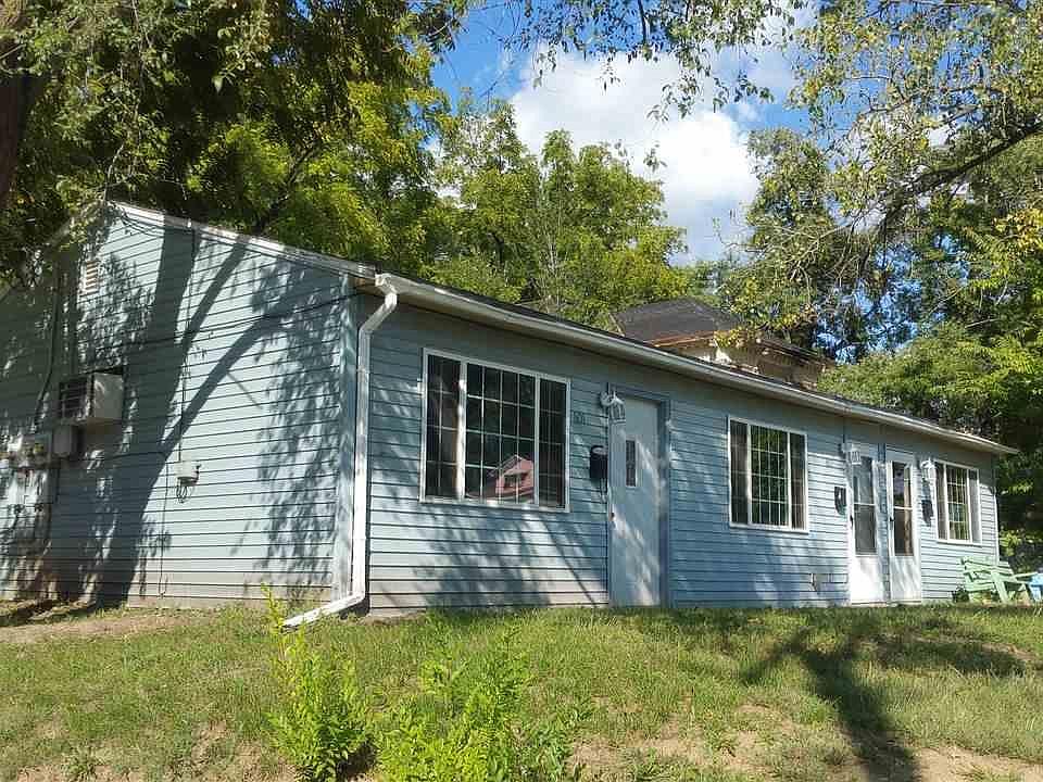 2nd image of 601 Locust St