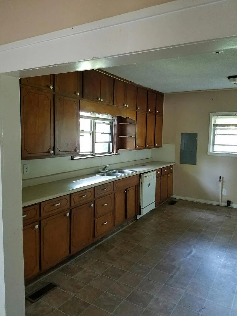 Great home for rent in convenient location — Photo 3