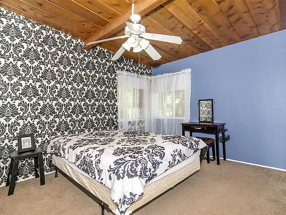 5th image of 9020 Paradise Park Dr
