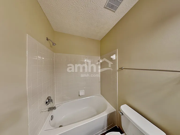378 Wheatfield Dr — Photo 16