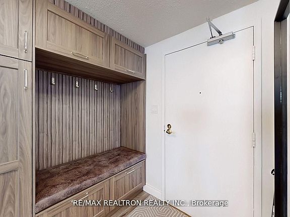 5th image of 166 Olive St #210