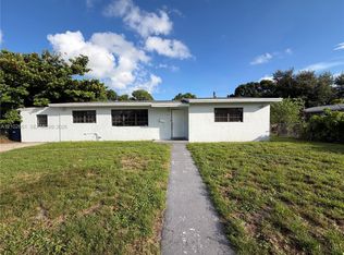 735 NW 178th Ter, Miami Gardens, FL 33169
