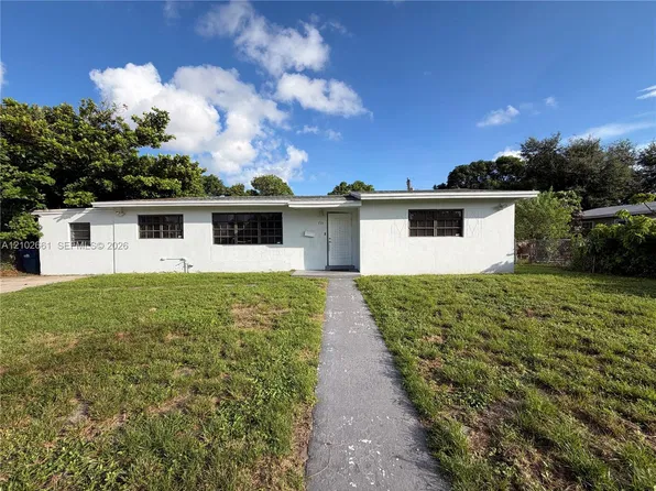735 NW 178th Ter, Miami Gardens, FL 33169