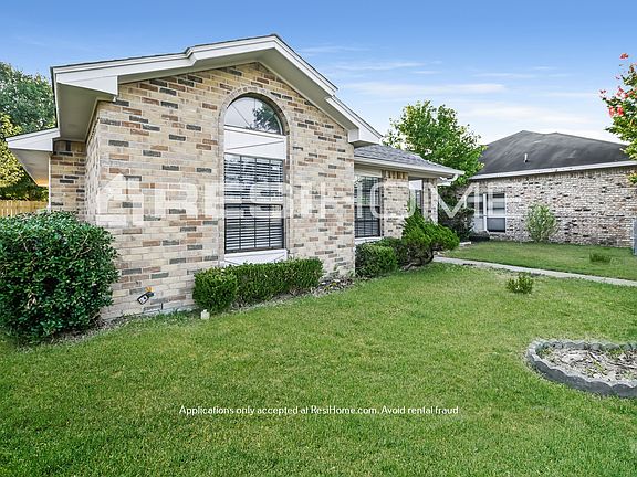 4th image of 13319 Kempwood Ln