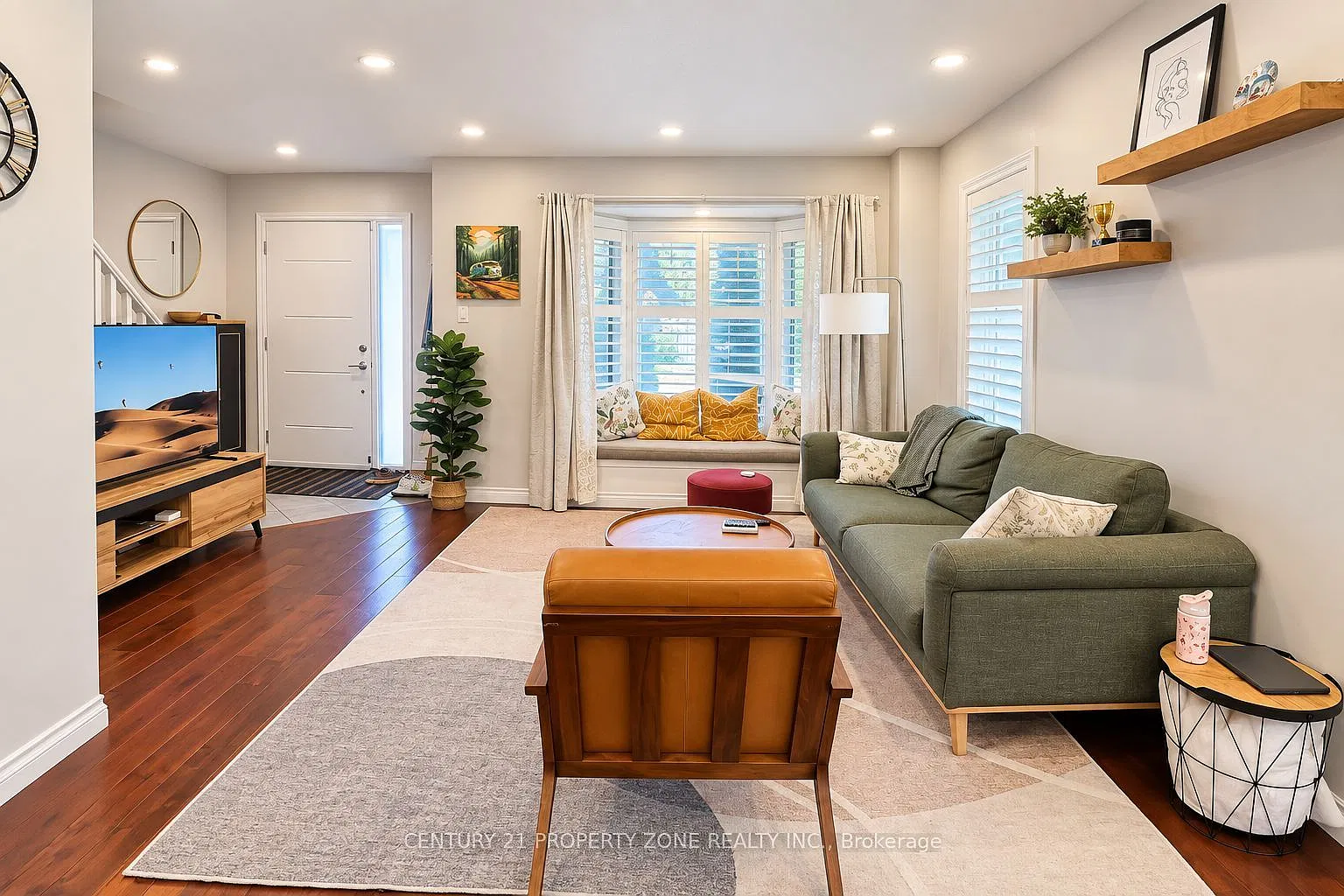 4 bed, $3,800 — Photo 3