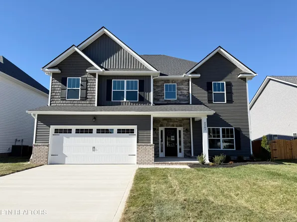 3207 Song Sparrow Dr, Maryville, TN 37803