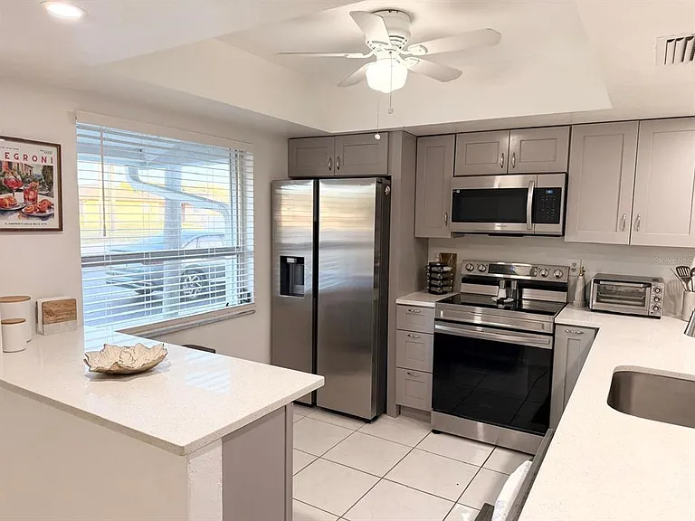 5027 SW 16th Pl #102 — Photo 12