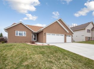 2214 Hulett Ave, Faribault, MN 55021