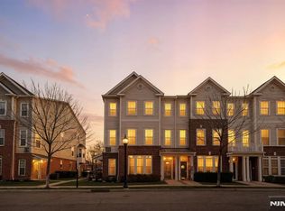 109 Wesmont Dr #1913, Wood Ridge, NJ 07075