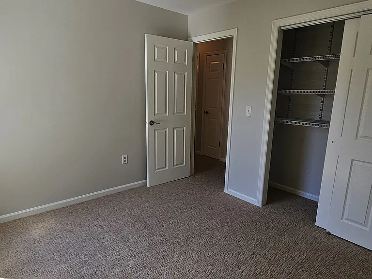 7 Stonegate Dr — Photo 12