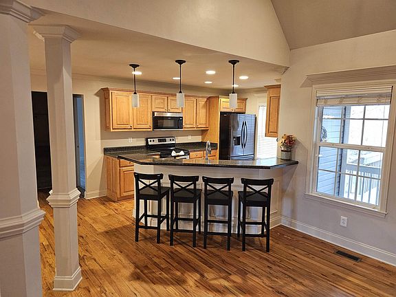 5th image of 121 John Lancaster Rd