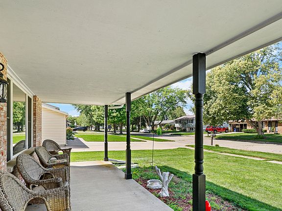 3rd image of 2510 Andre Ave