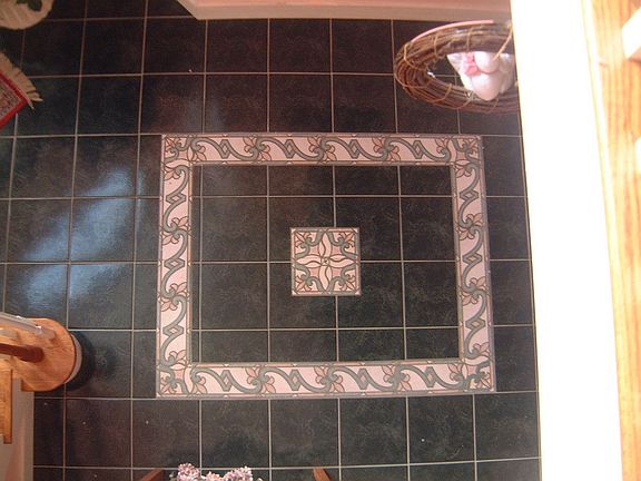Entry tile