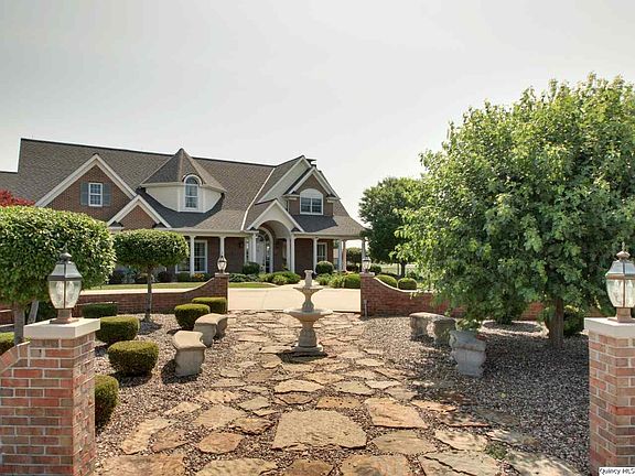 5th image of 1020 Oakhill Dr