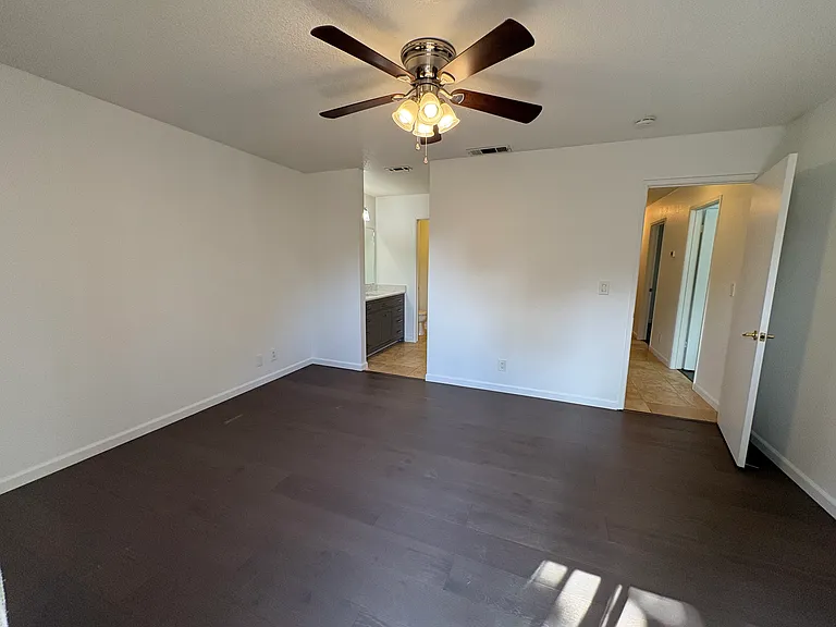 3483 Laird St — Photo 34