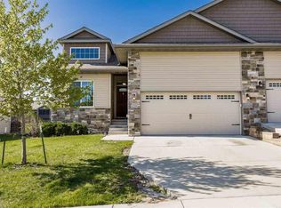 1225 Copper Mountain Dr, North Liberty, IA 52317