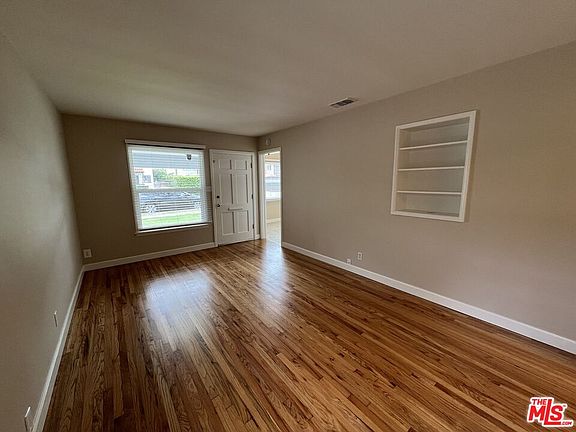 4th image of 3000 Yale Ave