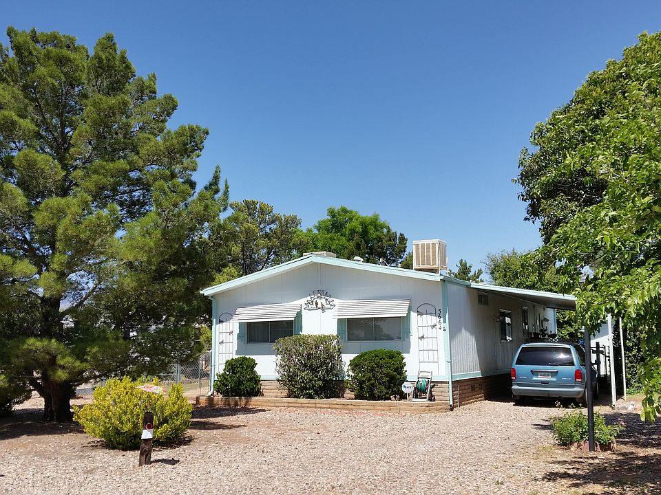 Front/Driveway/Carport
