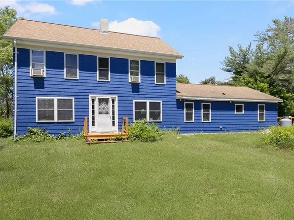 540 Switch Rd, Wood River Junction, RI 02894