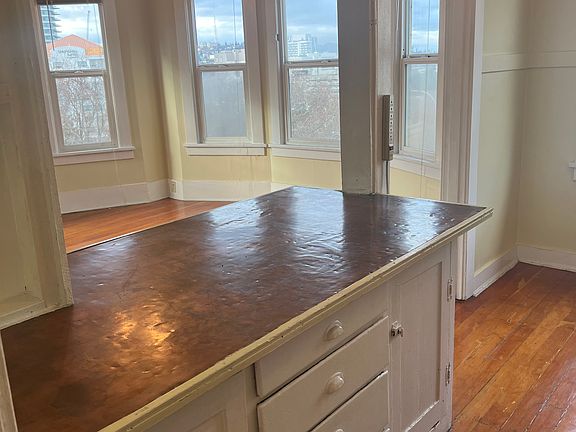 3rd image of 1356 E Olive Way APT 303