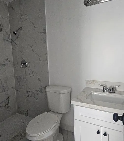 4901 Laurel Canyon Blvd — Photo 4