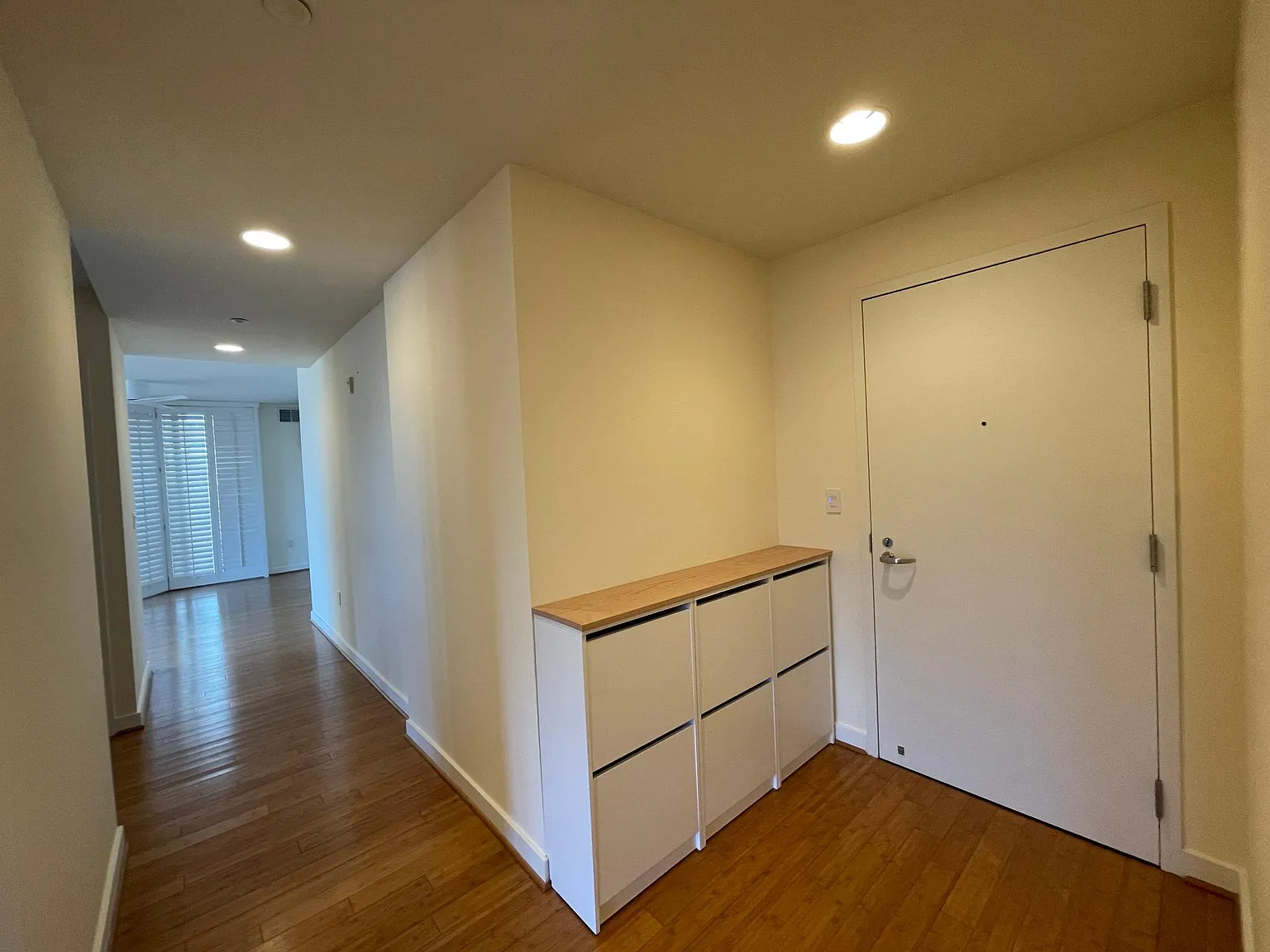 255 Berry St — Photo 2
