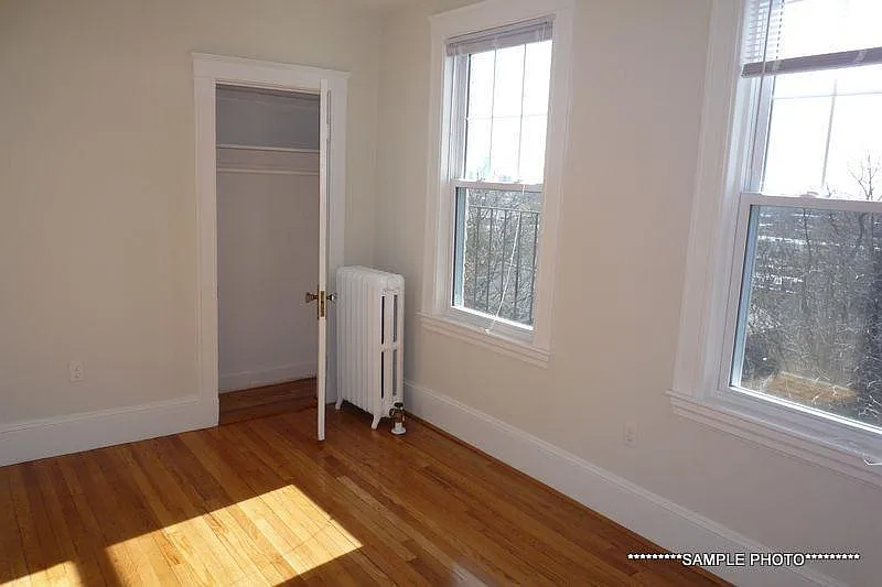 2 bed, 600 sqft, $2,800 — Photo 4