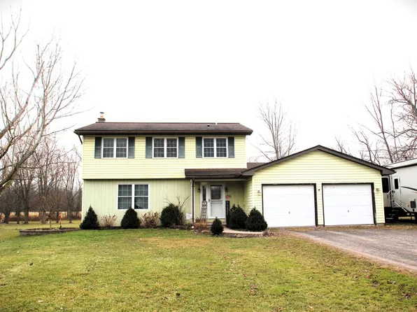 16898 Kenmore Rd, Kendall, NY 14476