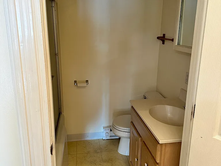 139 Main St #1A — Photo 7