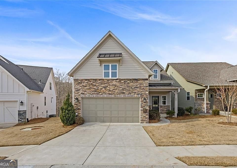 1st image of 351 Grand Cir