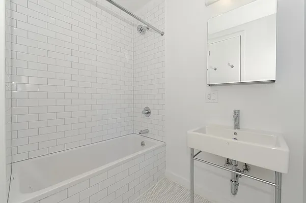 Rented by Aether Property Group | media 15