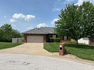 893 W Cambridge Ave, Nixa, MO 65714