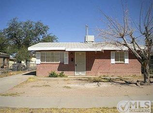 221 Mango Rd, El Paso, TX 79915