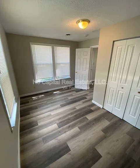 1693 Market St — Photo 4