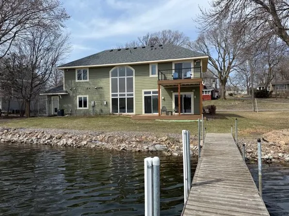 1926 Fagerness Point Rd, Wayzata, MN 55391