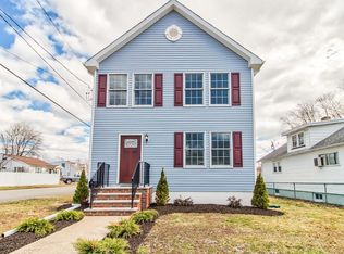 91 Lake View Blvd, Edison, NJ 08817