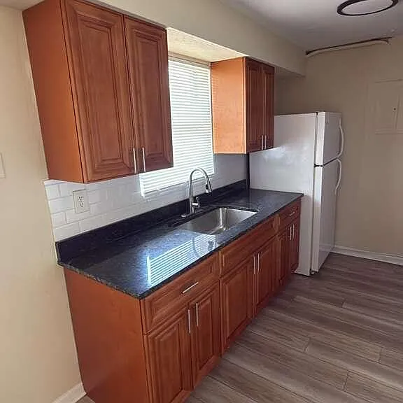 3722 Henry Ave #3 — Photo 3