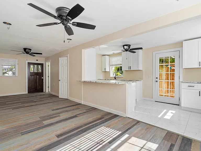 3310 E Maritana Dr — Photo 36