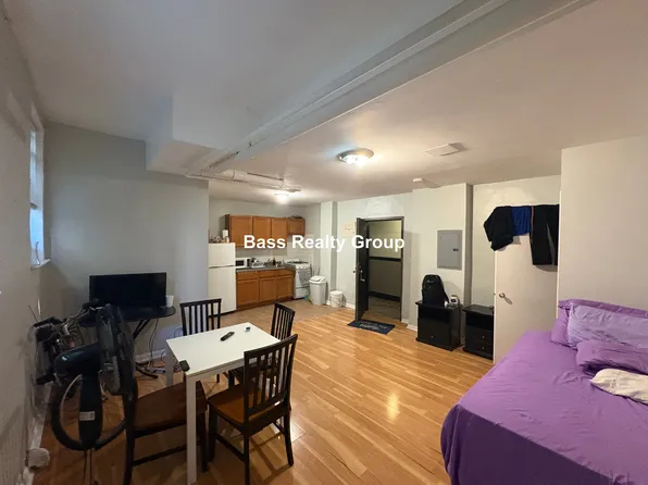 1718 W Estes Ave, Chicago, IL