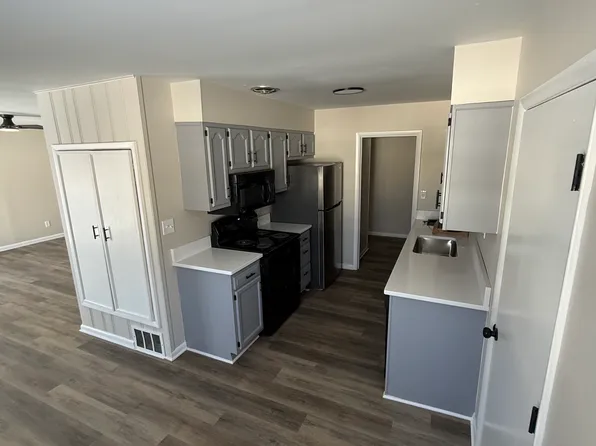 352 Bow Dr, Columbus, OH 43230