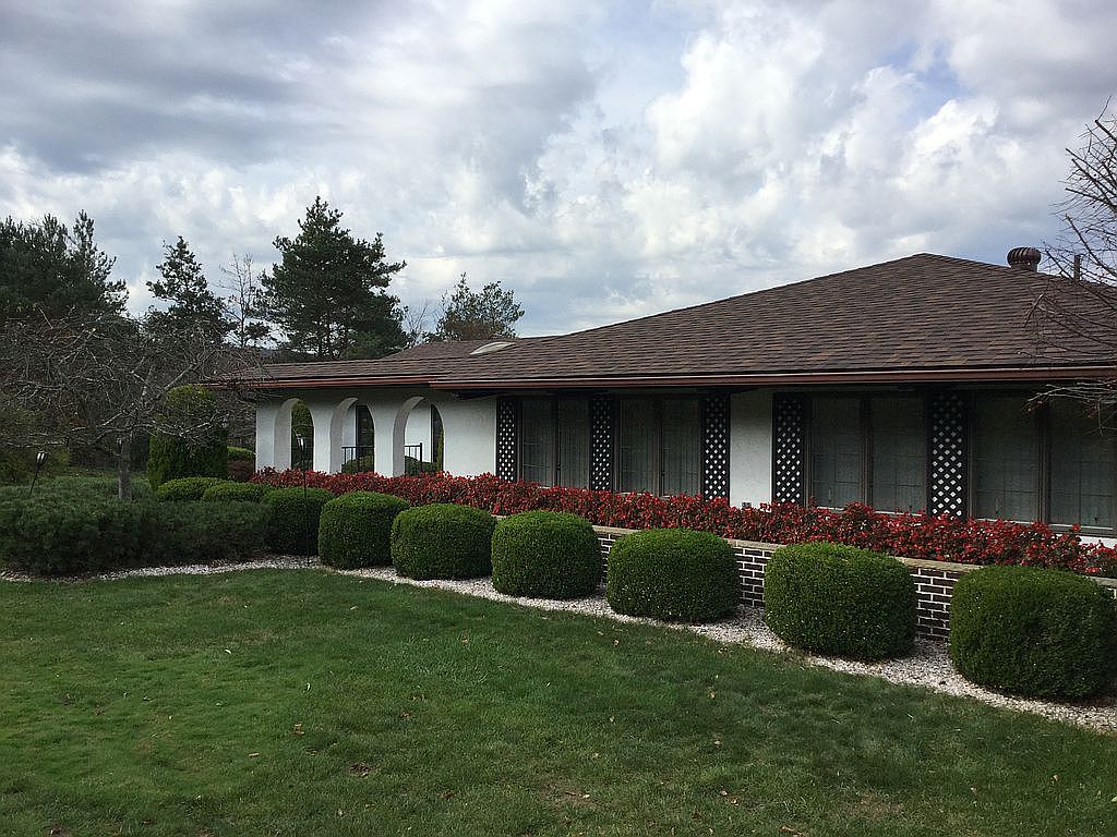 1 Nemacolin Trl, Davidsville, PA 15928 Zillow
